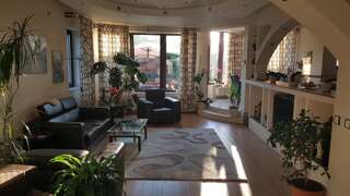 Гостевой дом Johanna House Бухарест-3