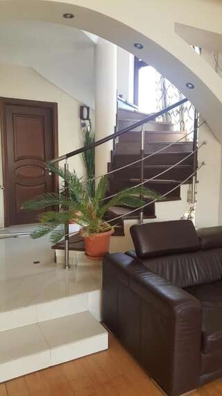 Гостевой дом Johanna House Бухарест-4